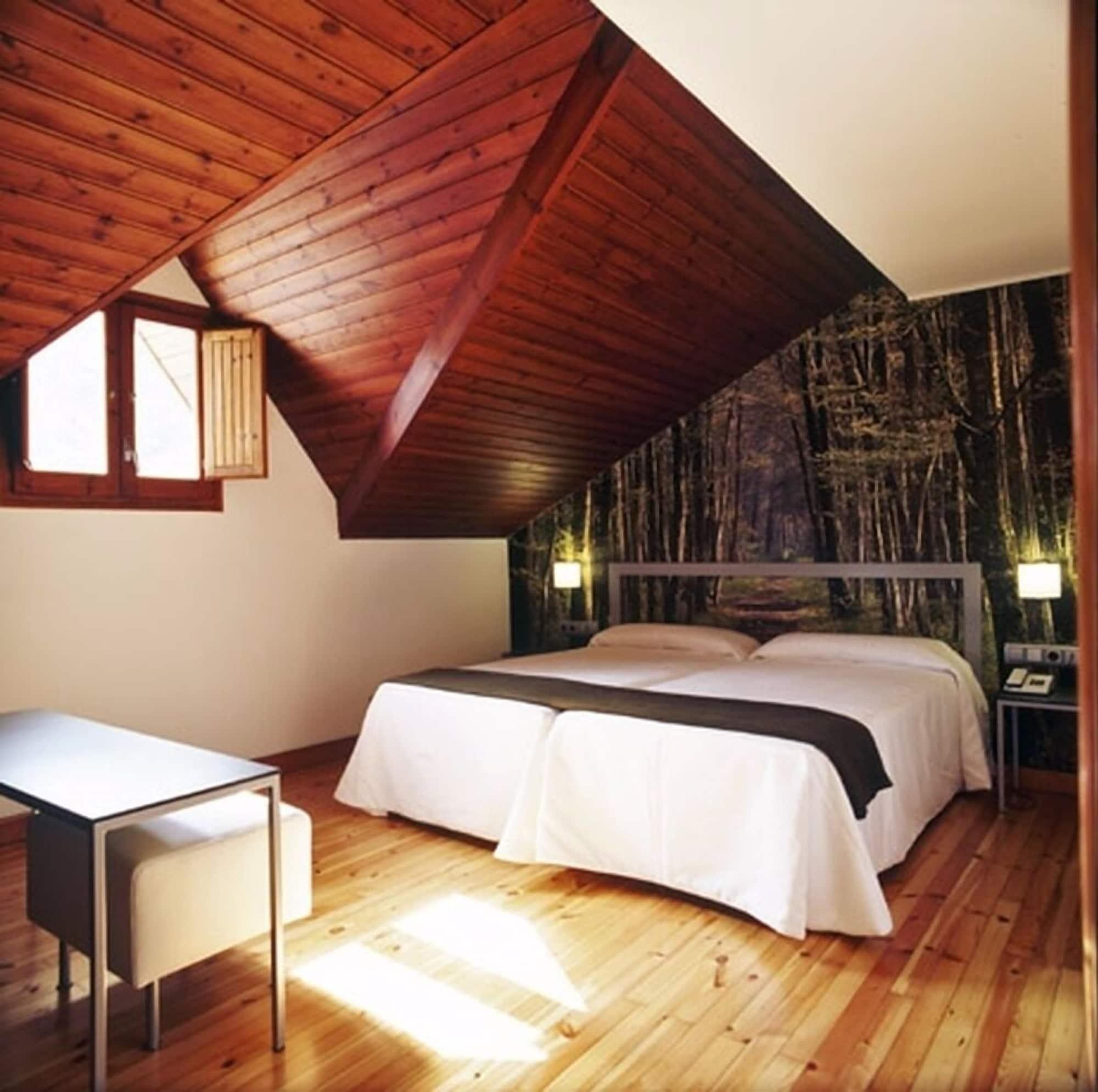 Hotel Restaurant Pessets & Spa Сорт Экстерьер фото