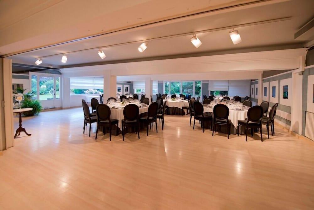 Hotel Restaurant Pessets & Spa Сорт Экстерьер фото