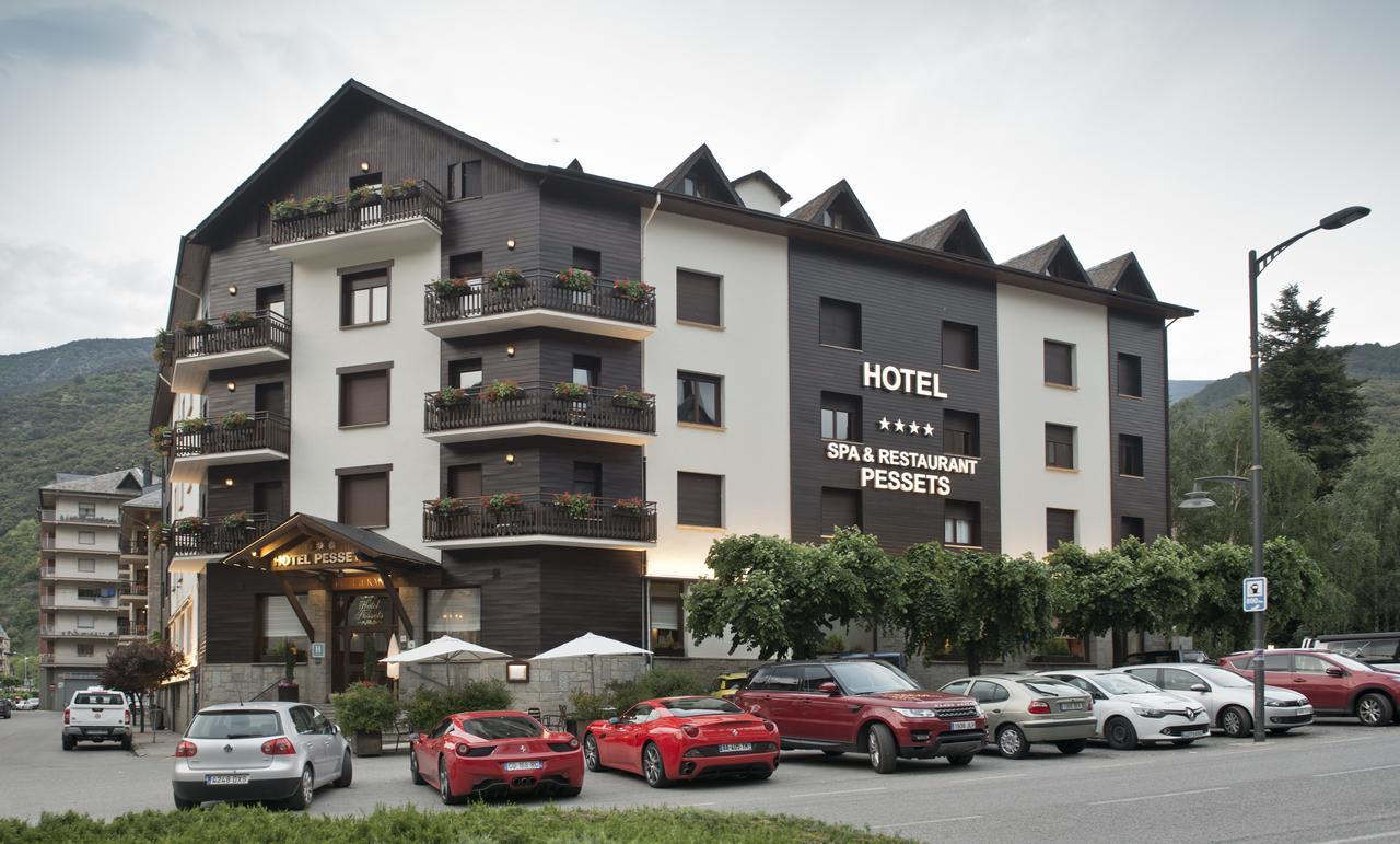 Hotel Restaurant Pessets & Spa Сорт Экстерьер фото